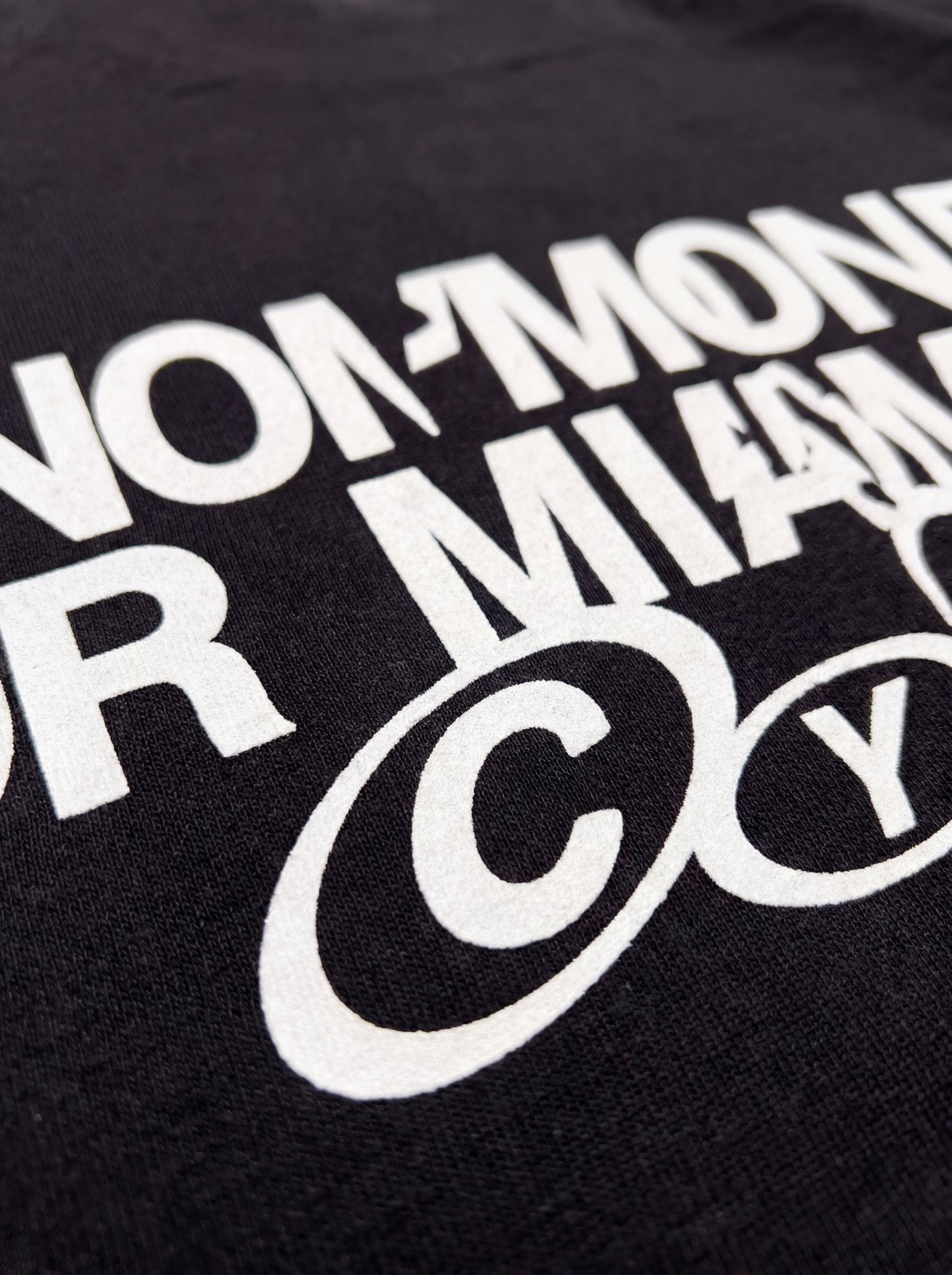 Tee No Money For Miami Girl — Noir